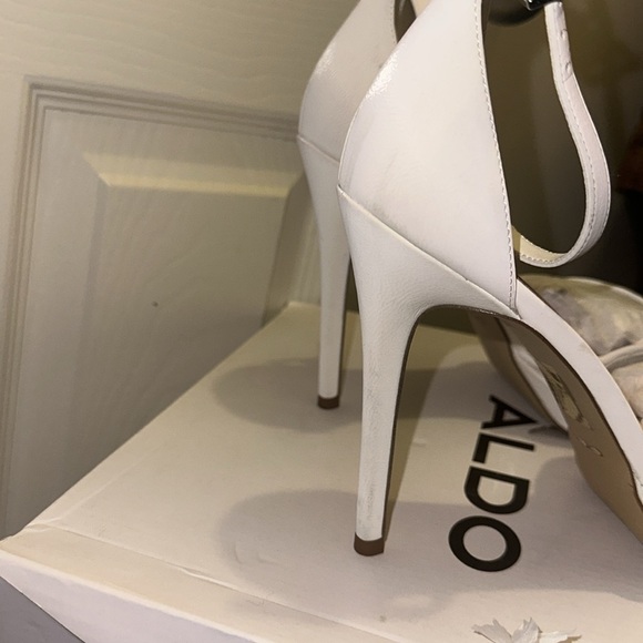 ALDO WICOETHIEL size 9 heels